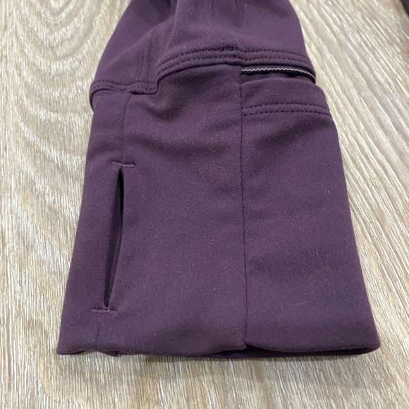 Lululemon Toasty Tech Half Zip - Picture 6 of 9